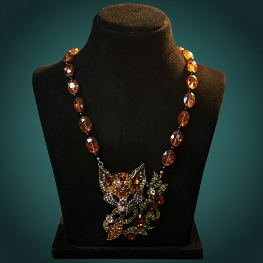 Amber Fox Necklace Set