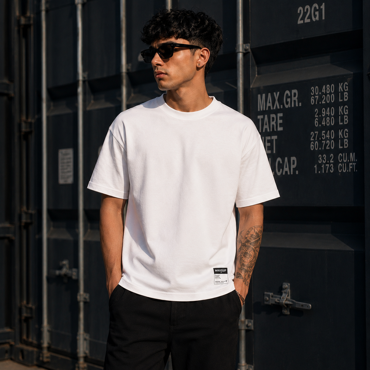 Regular White Fit Tee – Pink Print