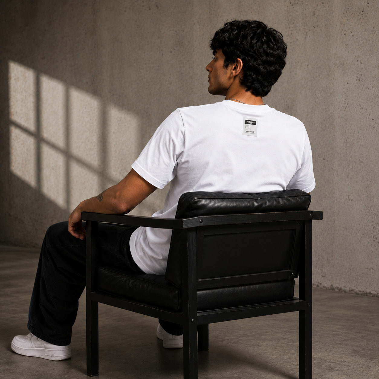 MIKIGUP Graphic Tee – White