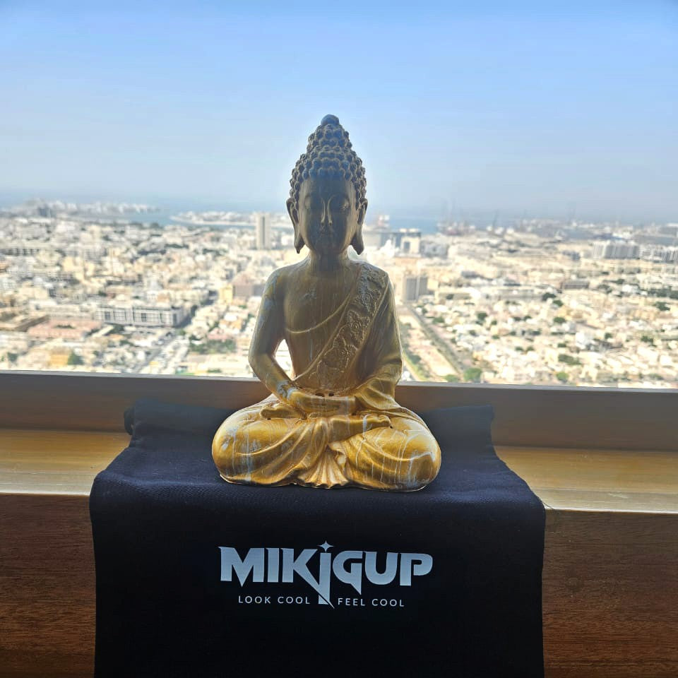 Golden Serenity Buddha Modern Minimal Spiritual Decor