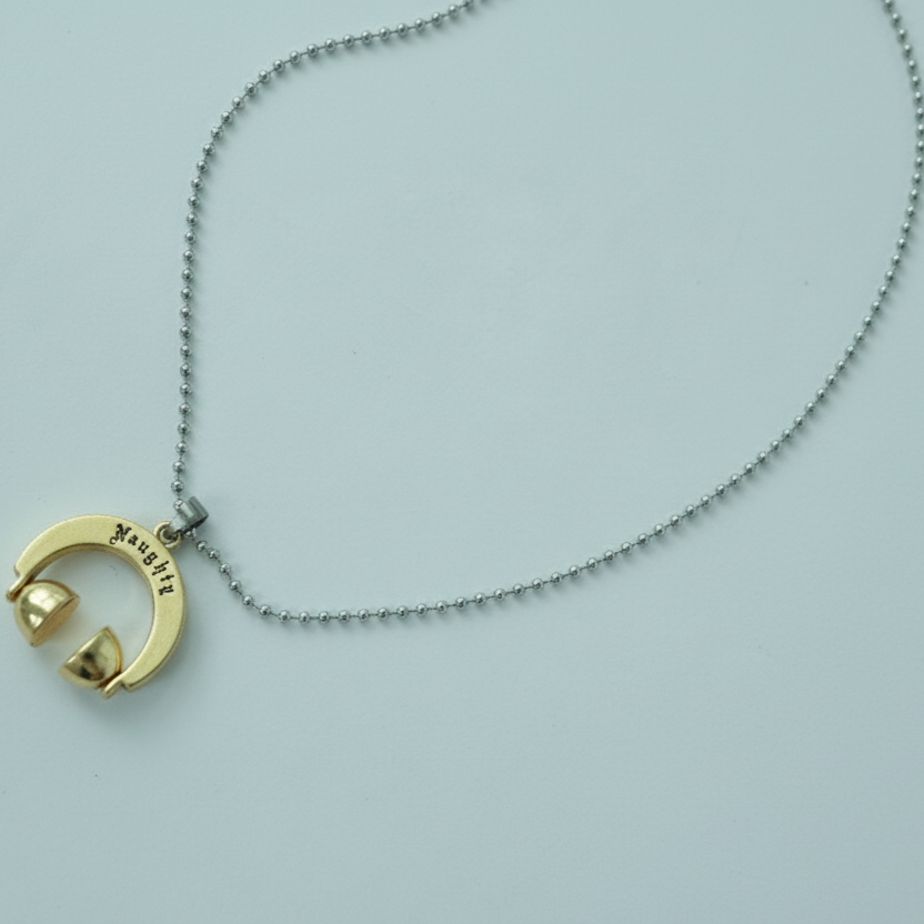 Golden Horseshoe Pendant Chains